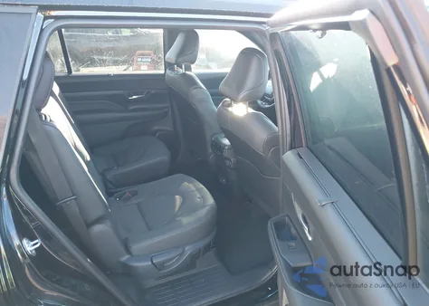 2025 Toyota Grand Highlander Hybrid Nightshade Edition z USA, uszkodzony, nr VIN 5TDACAB58SS034116